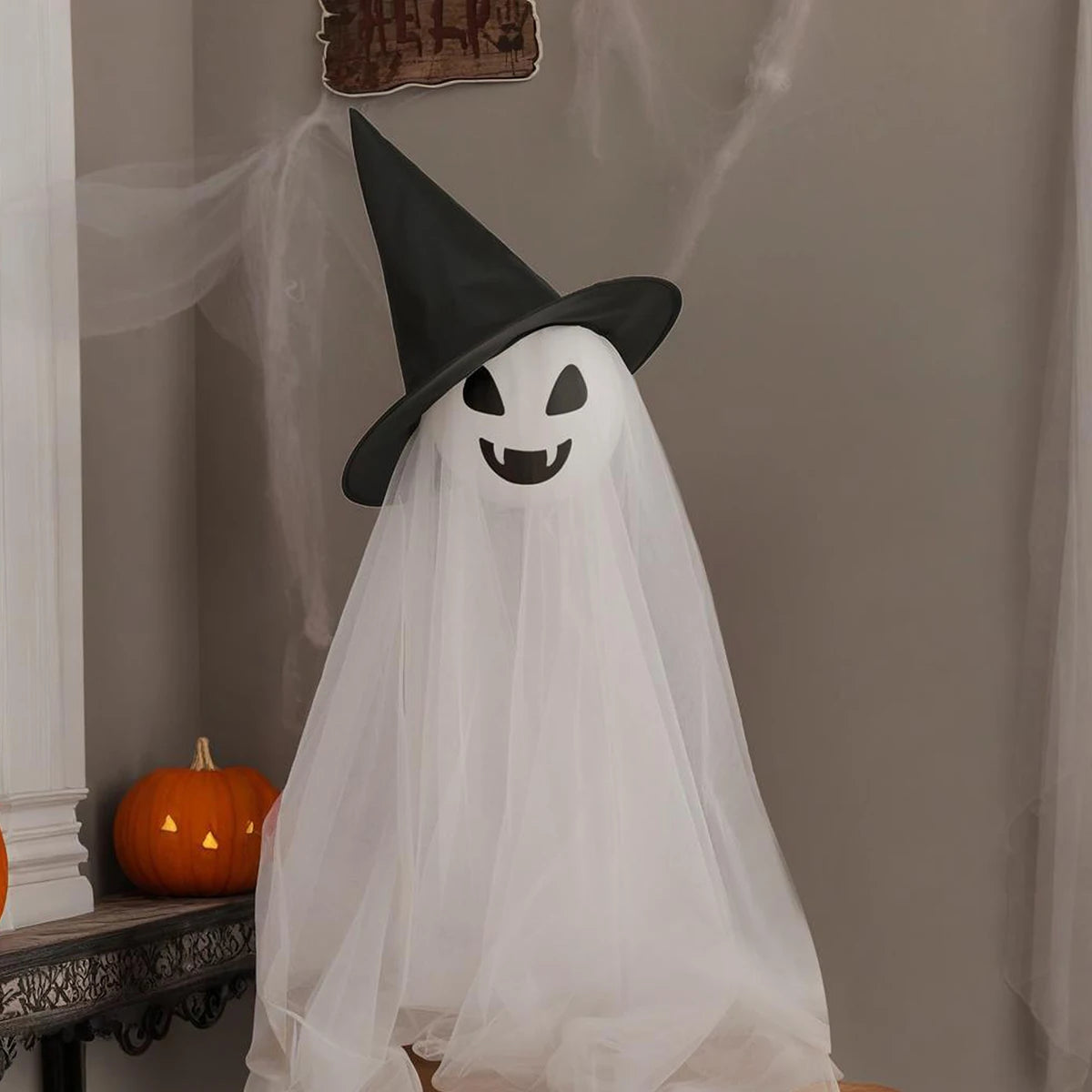 Ornamenti fantasma