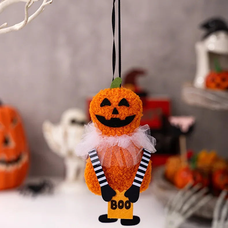 Decorazioni da appendere: zucca ,gatto nero, fantasma ,teschio